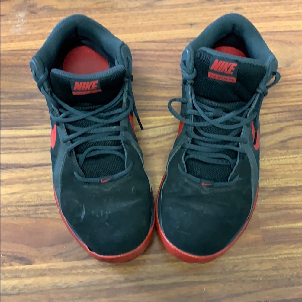 Nike Tennis Shoes